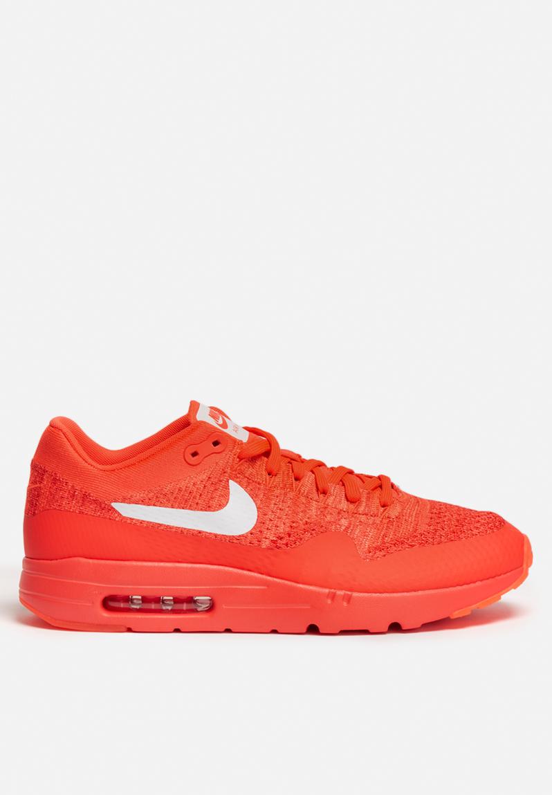 am1 university red