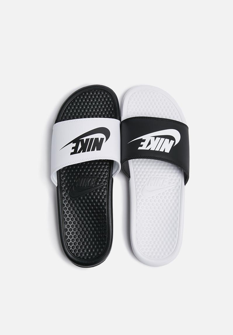 mismatch nike slides