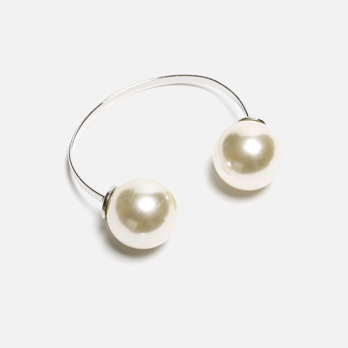Large Pearl Bracelet - Silver Bennt Editions Jewellery | Superbalist.com