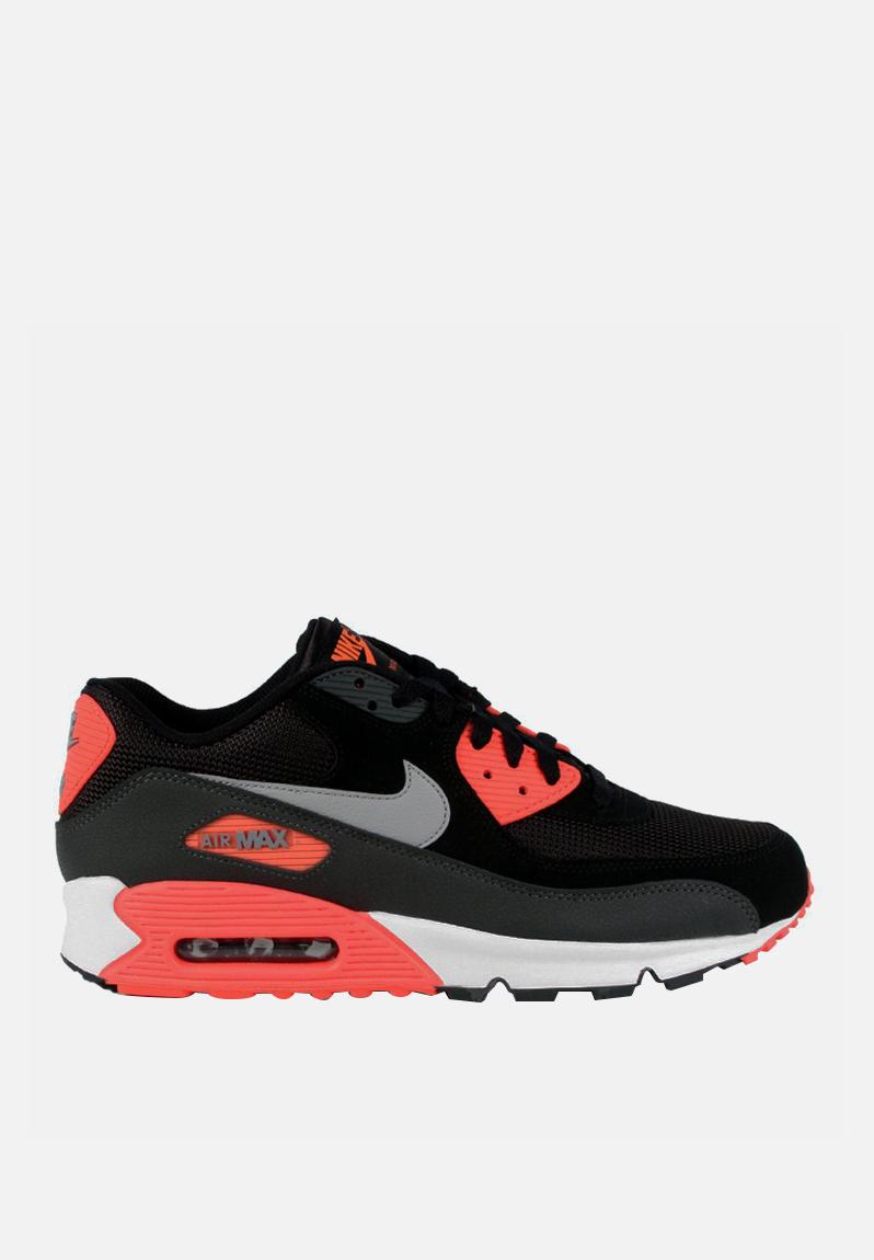 Air Max 90 Essential – Black Nike Sneakers | Superbalist.com
