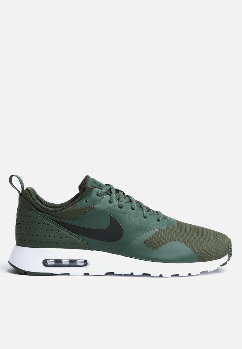 nike tavas green