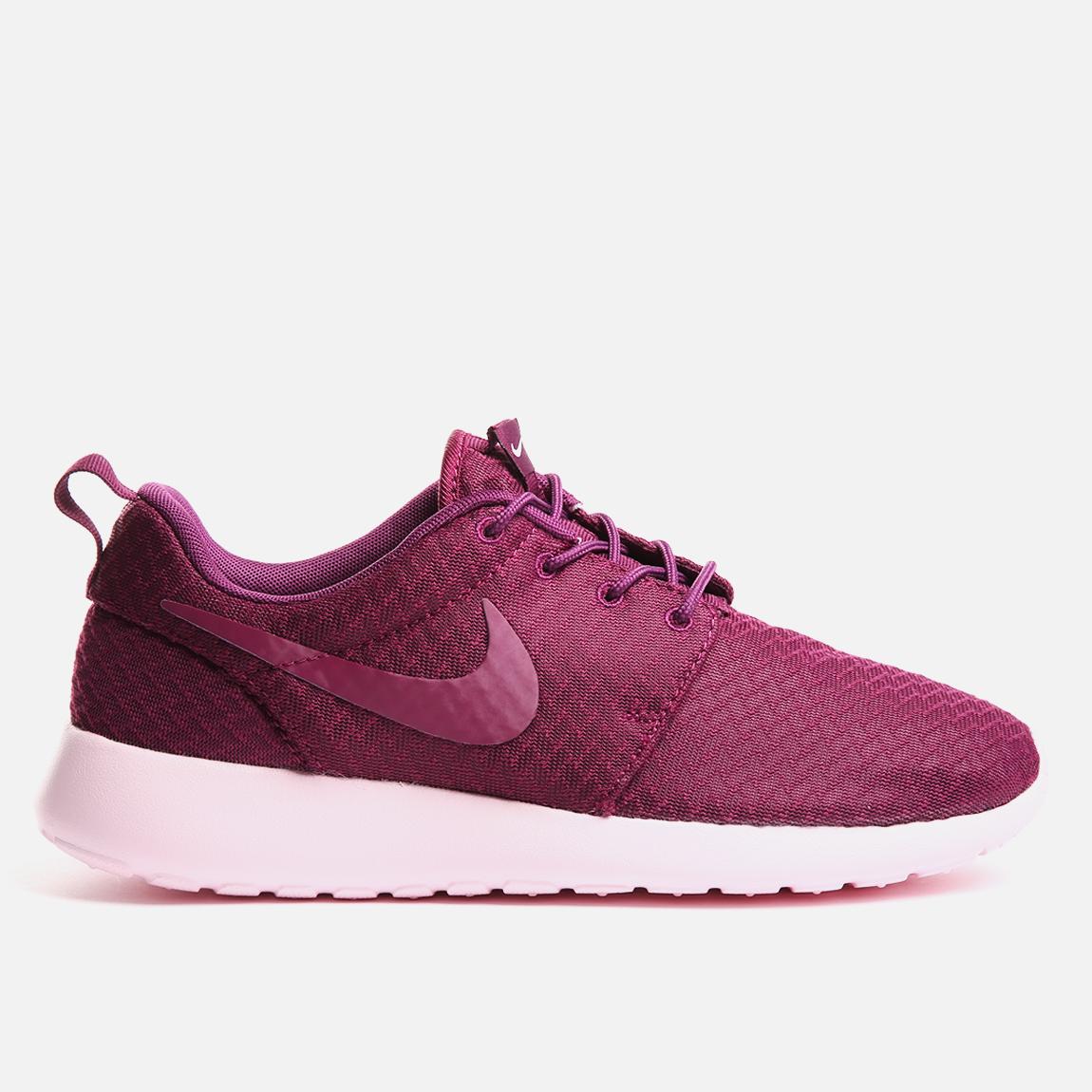 roshe run sneakers